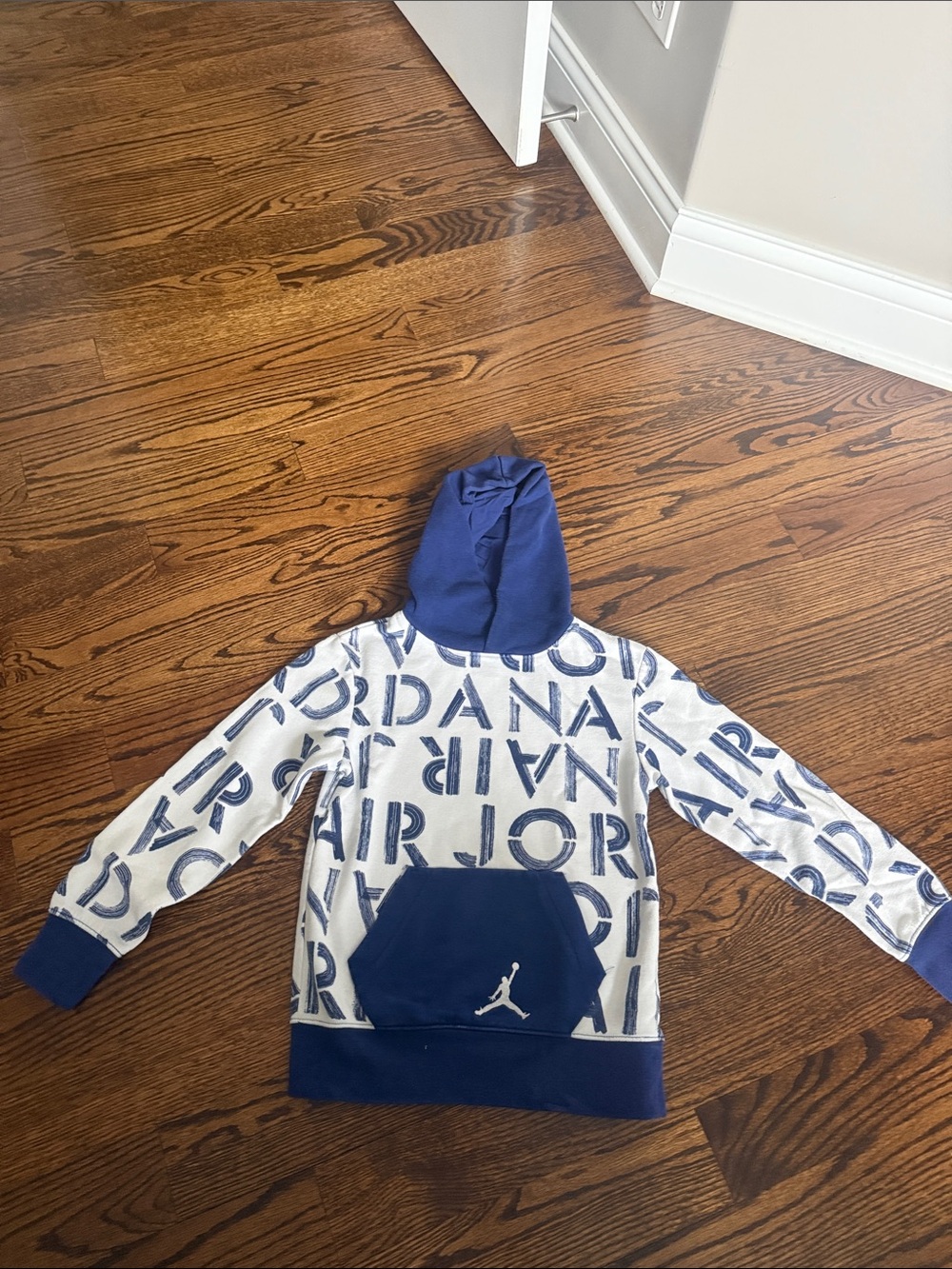 Jordan White & Blue AIR Repeat Logo Hoodie for Kids youth small
